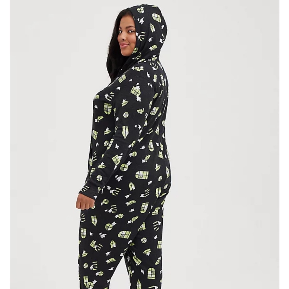 Torrid 1X 2X Halloween Glow in the Dark Ghost Fleece Soft Onesie Pajamas NWT